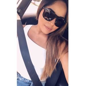 Meet your Posher, Stephany